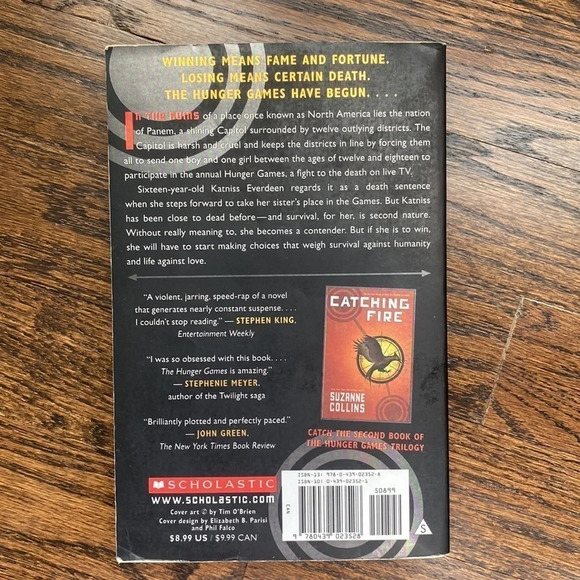 THE HUNGER GAMES paperback - Picture 2 of 4